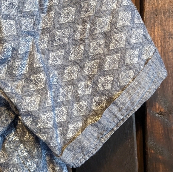 Of All Threads, men's L, blue pattern button front shirt. - Picture 4 of 10